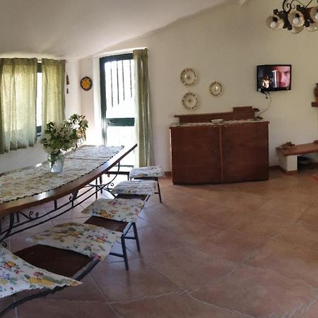 Casa vacanza Etna Evergreen Villa Piedimonte Etneo Buitenkant foto